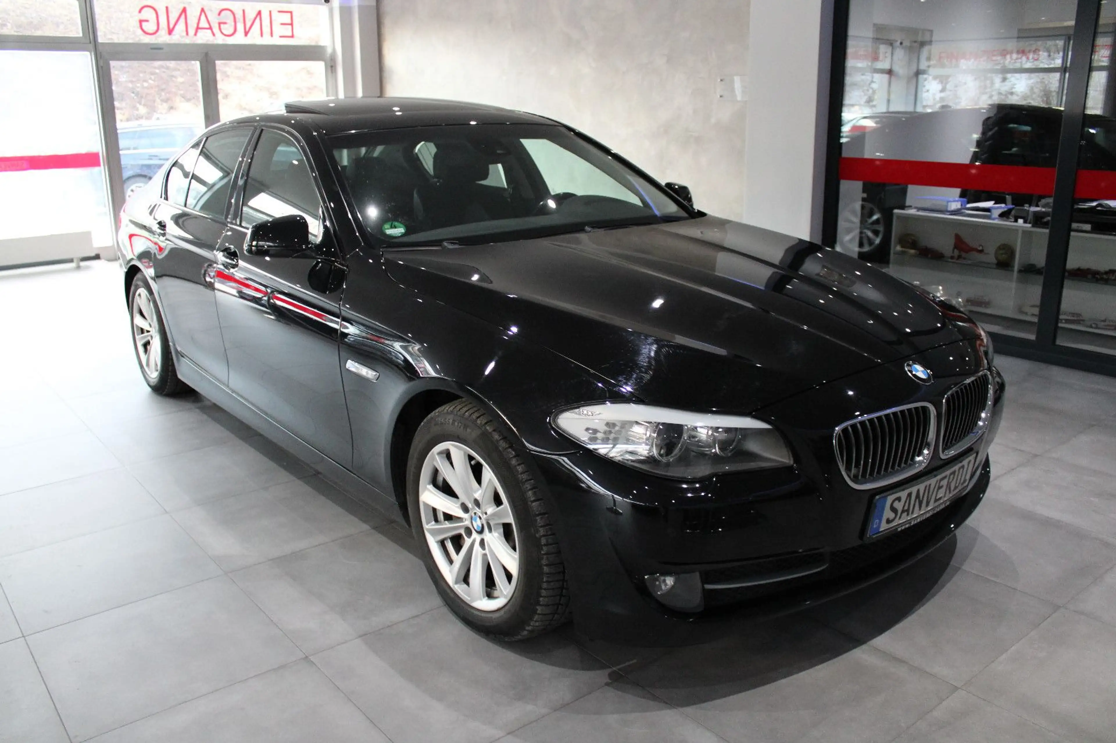 BMW 525 d SPORTPAKET LEDER NAVI XENON GSD EURO 5 &DPF — photo 2
