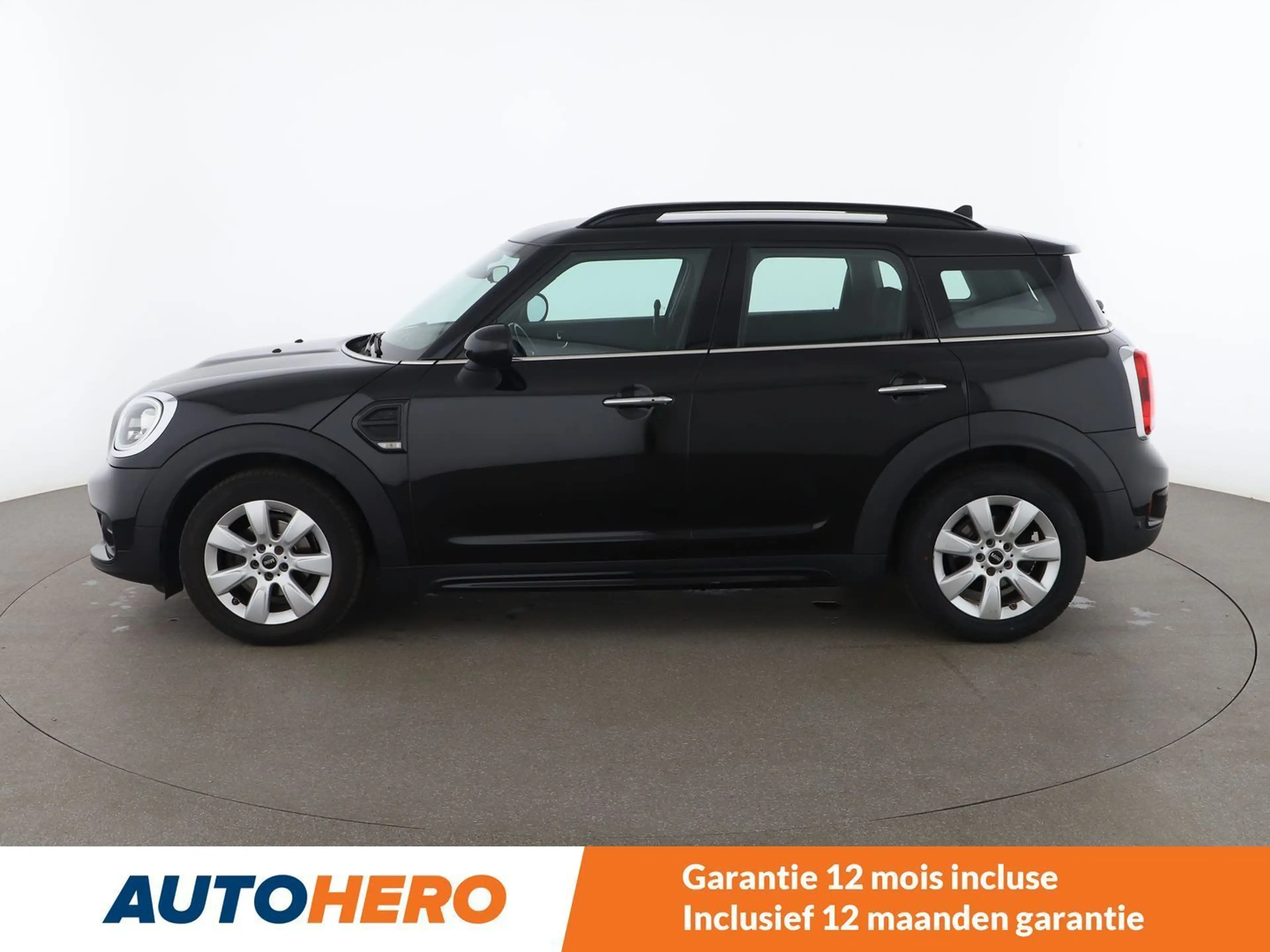 MINI One D Countryman One D — photo 3
