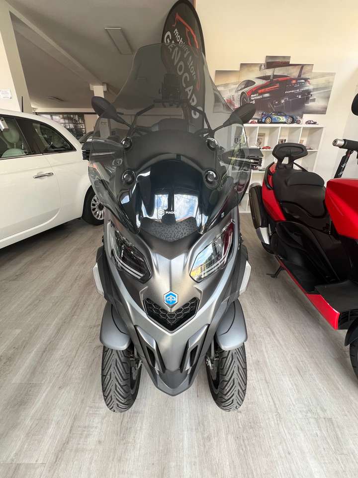 Piaggio MP3 530 PIAGGIO 530 MP3 HPE
