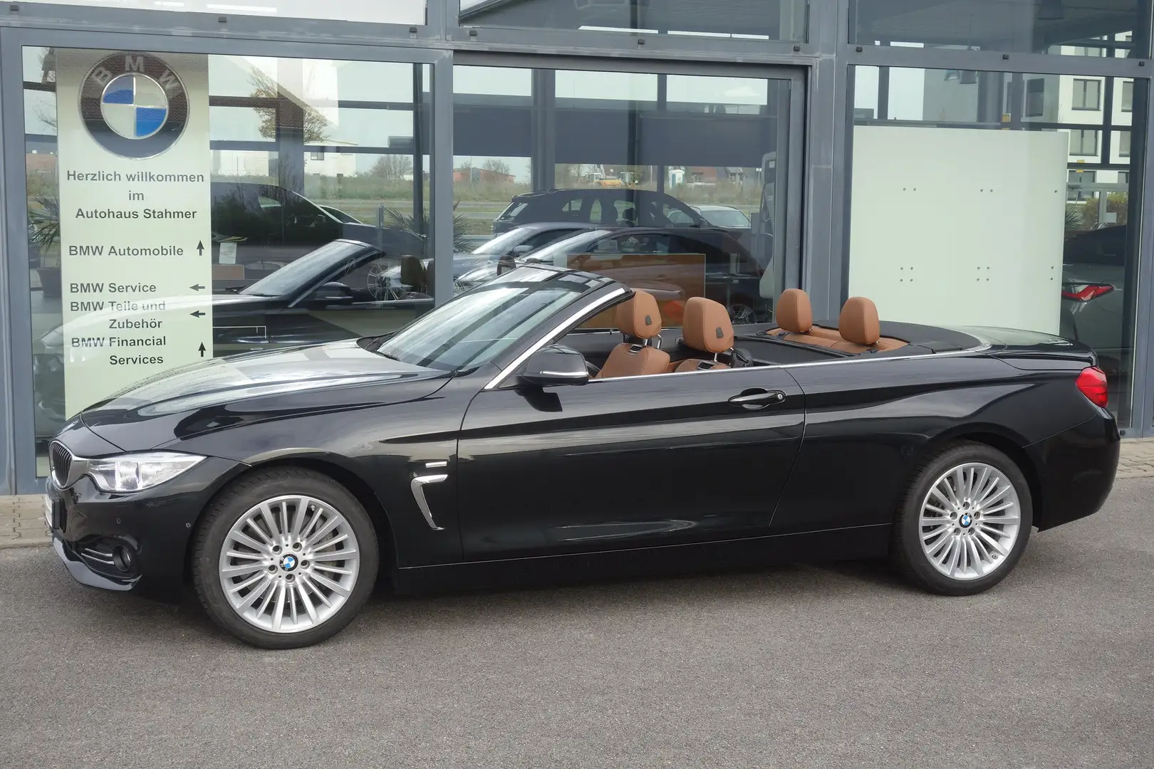 BMW 435 i xDrive  Cabrio Luxury-Line HeadUp etc Zwart - 2
