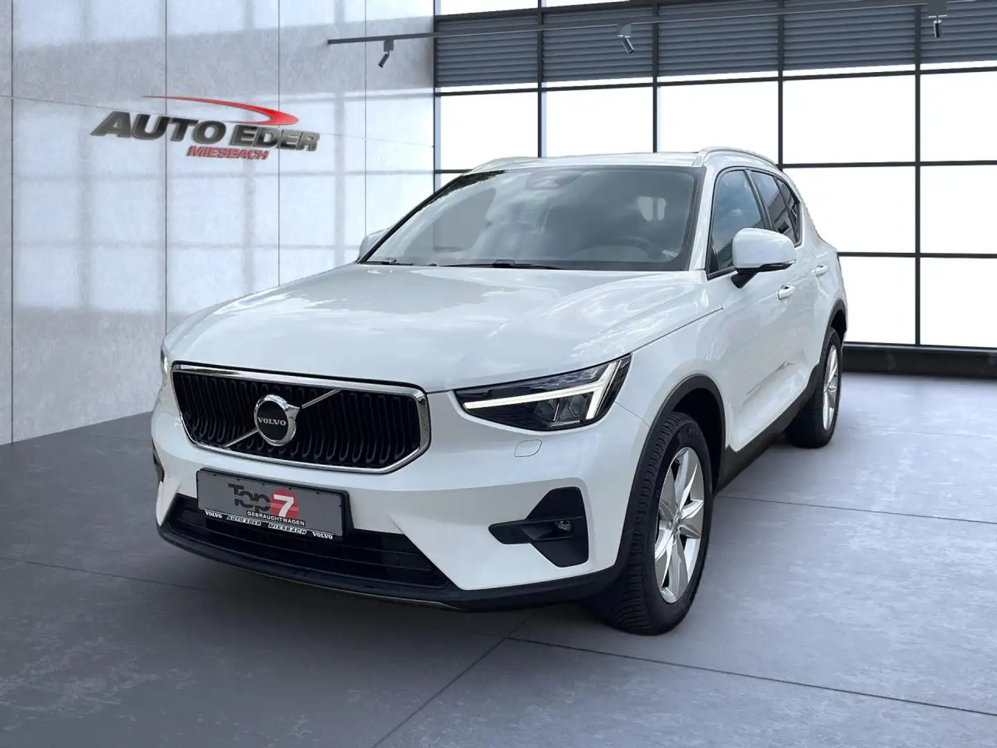 Volvo XC40 XC 40 Core 2WD Bluetooth Navi LED Klima Wit - 2