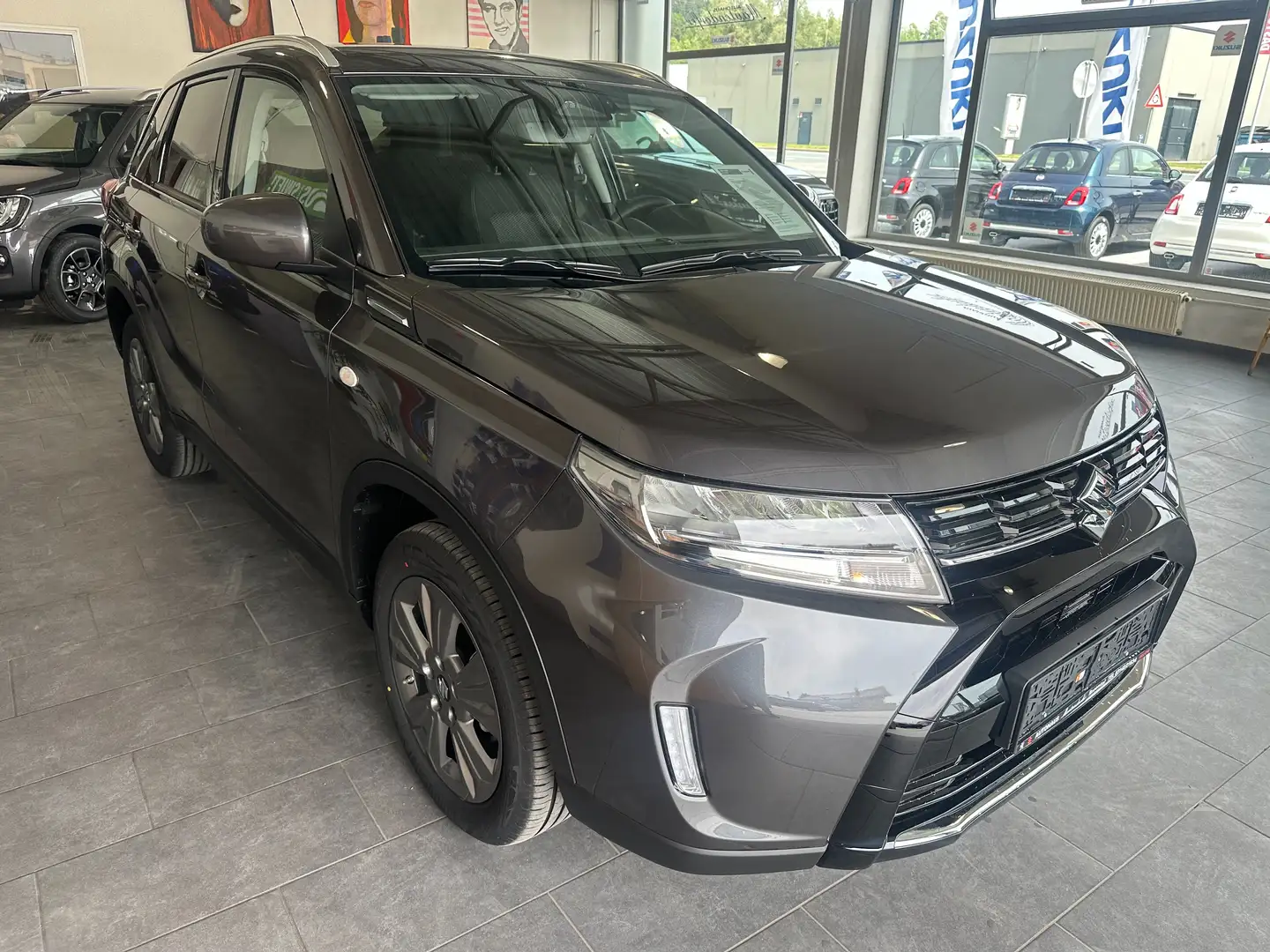 Suzuki Vitara 1,4 GL+ DITC Hybrid ALLGRIP shine Grijs - 2