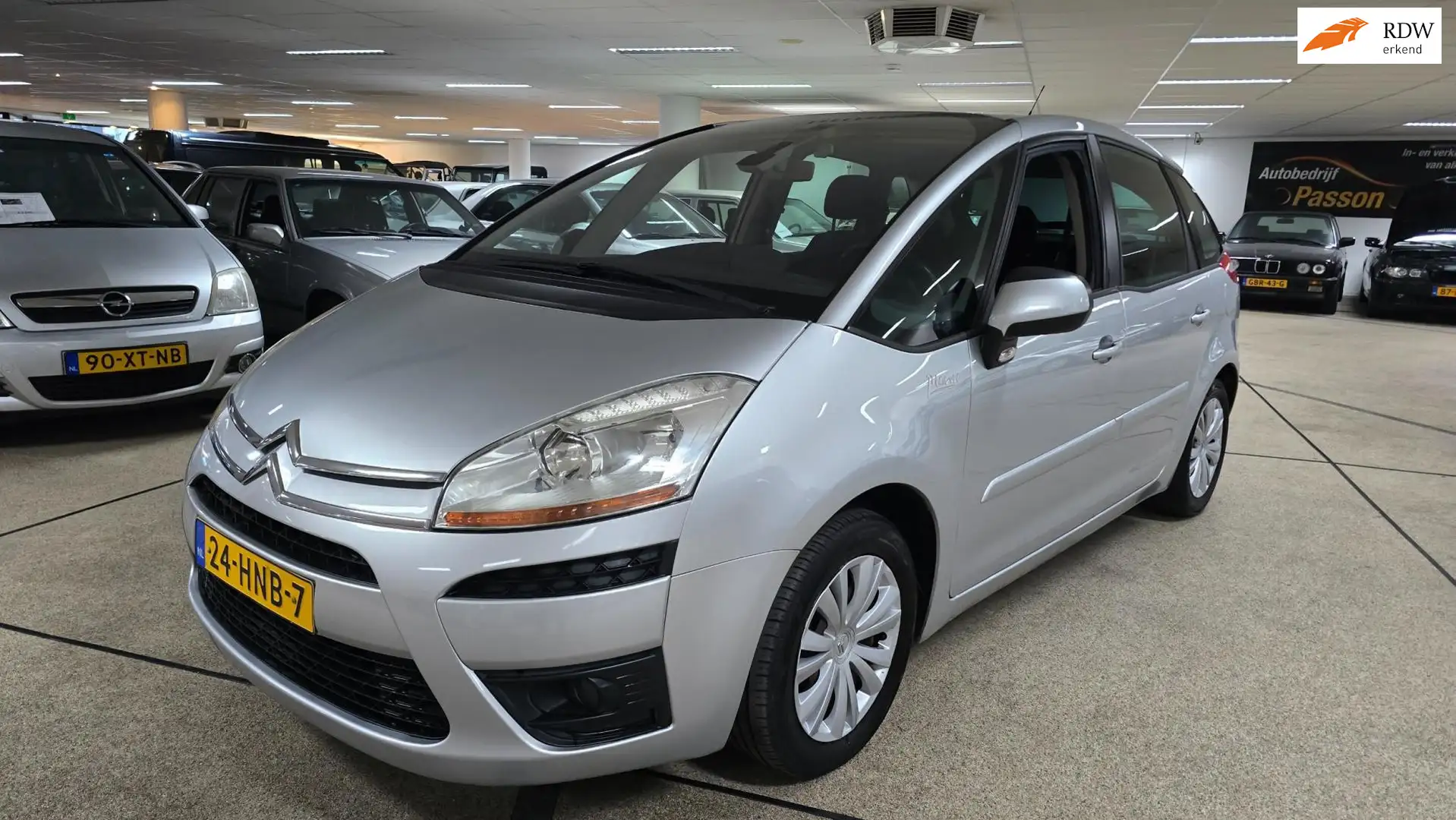 Citroen C4 Picasso 1.6 VTi Ambiance 5p. Grijs - 1