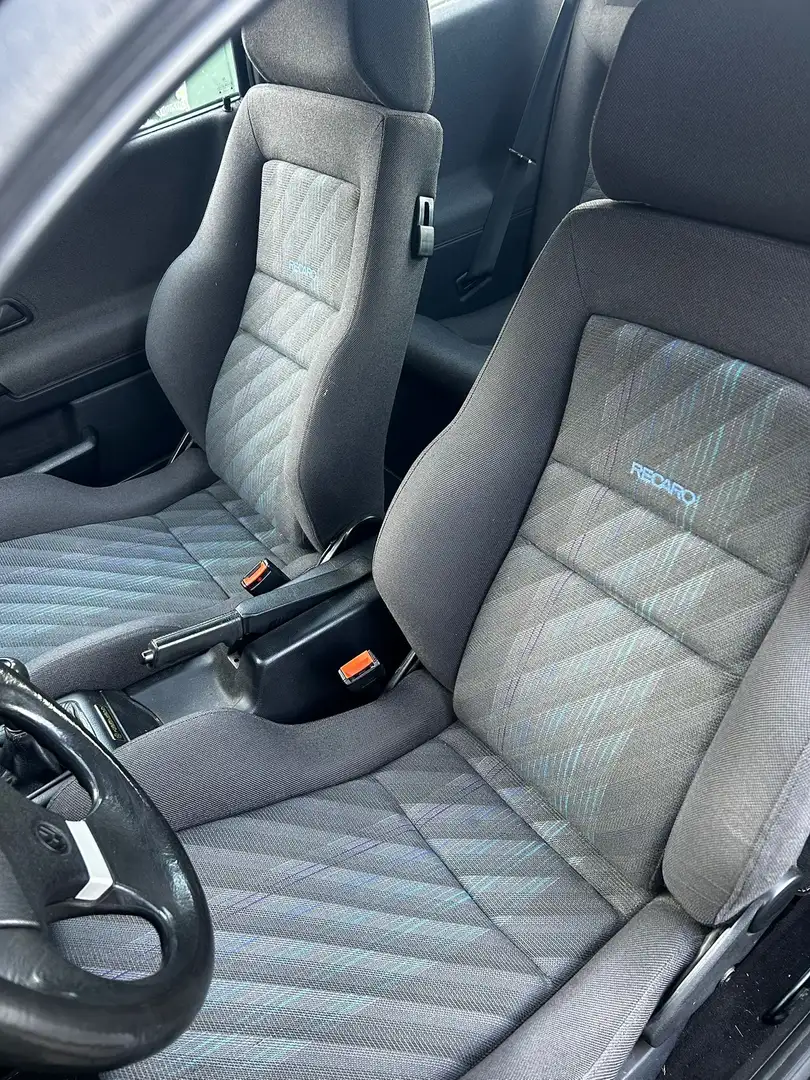 Volkswagen Corrado VR6 Negro - 2