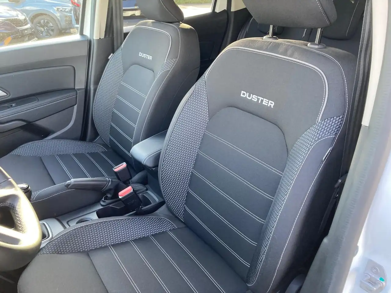 Dacia Duster ECO-G Journey 100 4x2 8