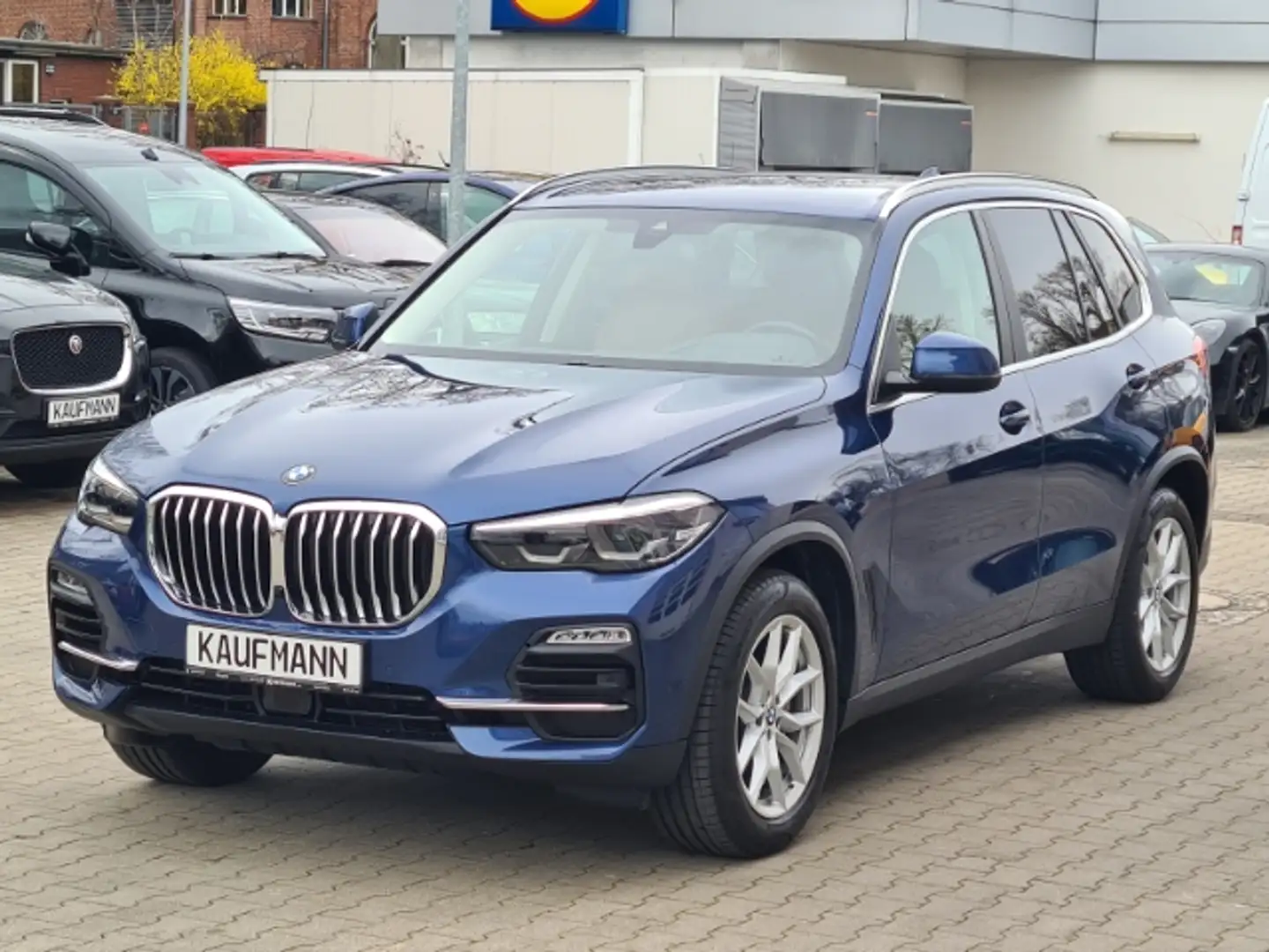 BMW X5 xDrive 30 d AHK-klappbar Navi Leder digitales Cock Blue - 1