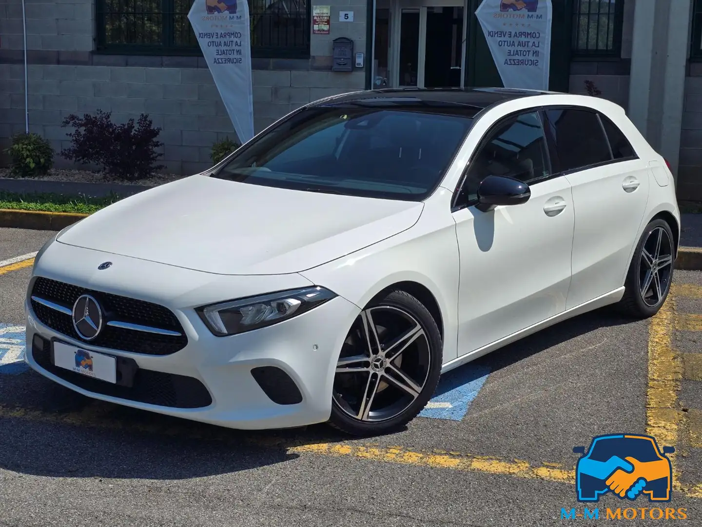 Mercedes-Benz A 200 Automatic Sport Night Edition Blanc - 1