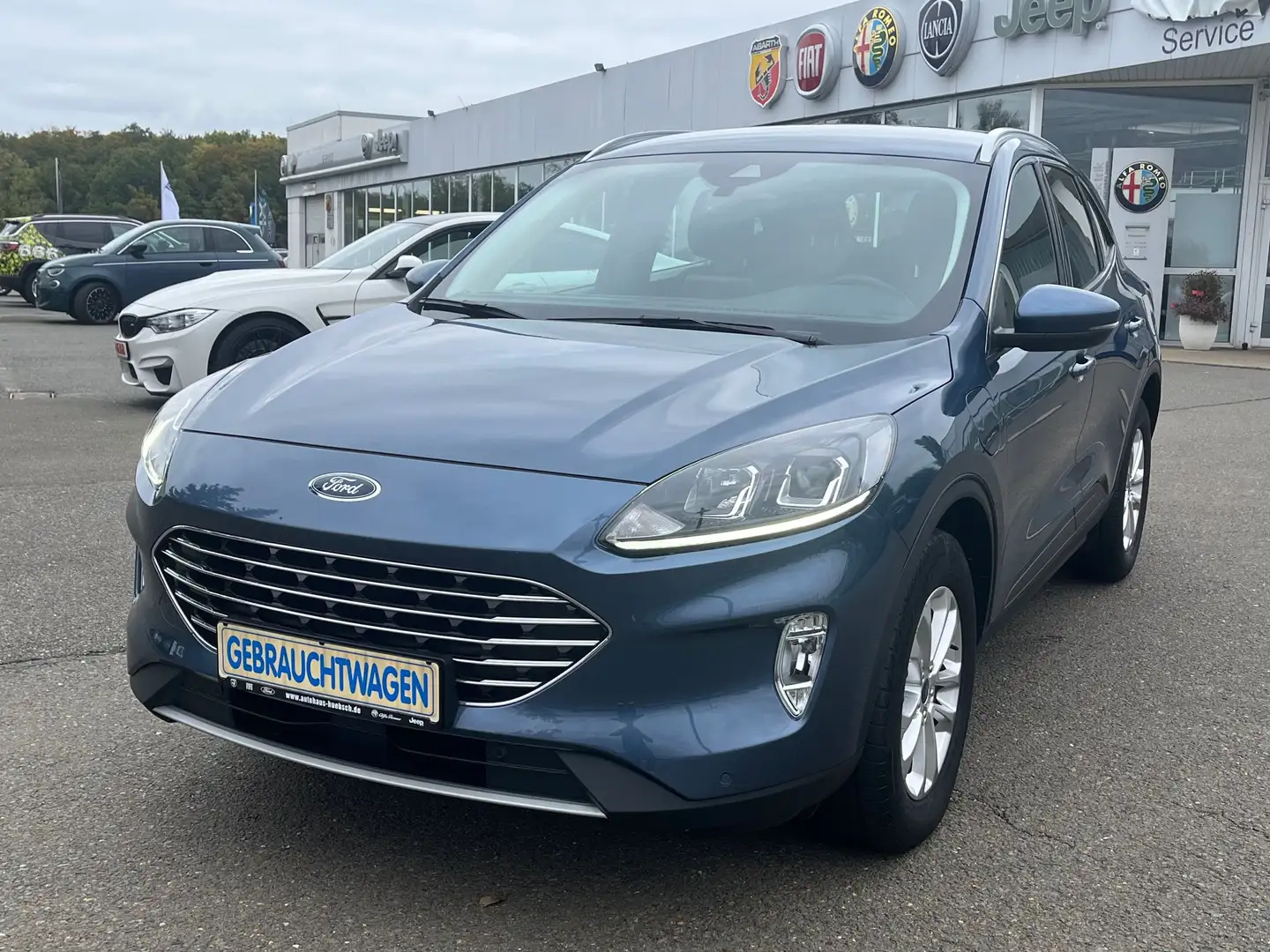 Ford Kuga Plug-In Hybrid Titanium Blau - 1