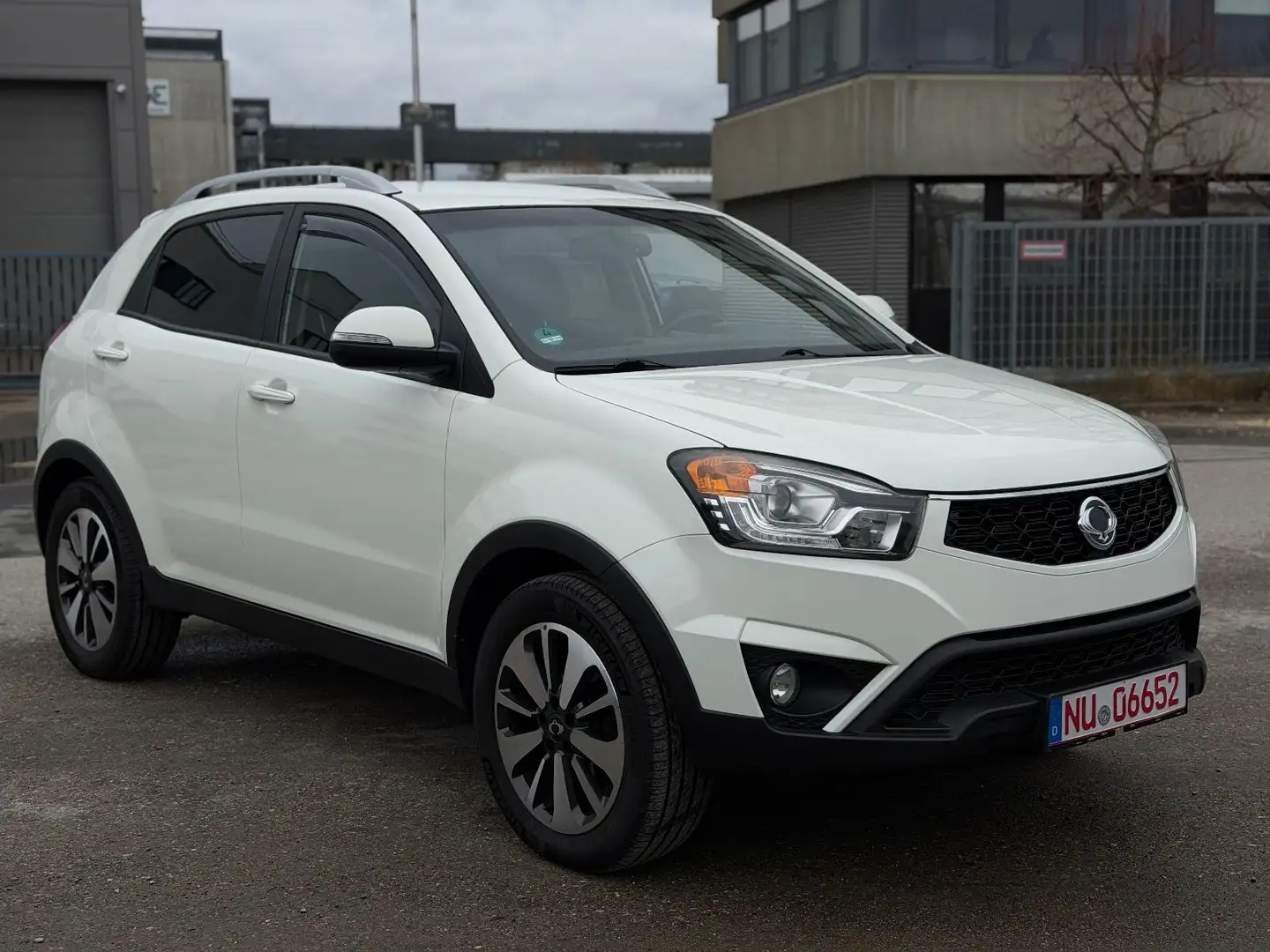 SsangYong Korando 2.0 Weiß - 2