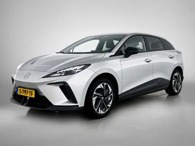 MG MG4 Electric Luxury 64 kWh | Carplay | Climate | Navi