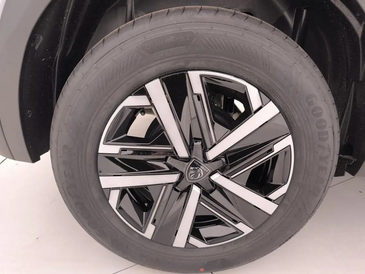 Peugeot 2008 1.2 puretech Style s&s 100cv 16