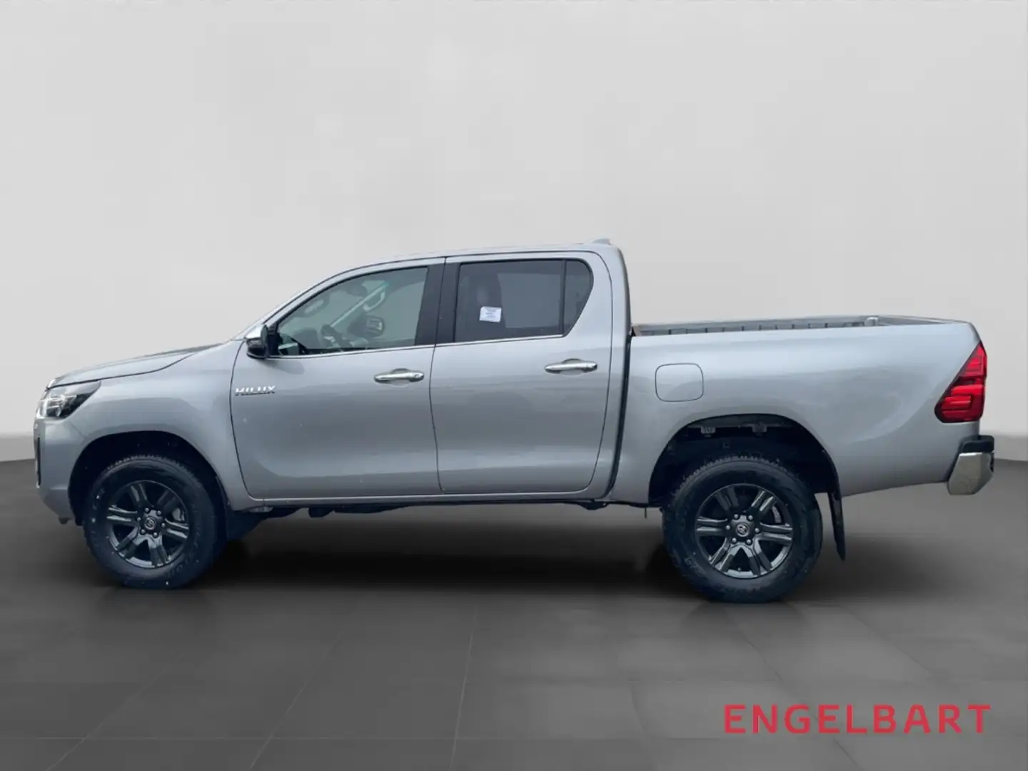 Toyota Hilux 2.4 D-4D Double Cab Comfort 4x4 Navi PDC V+H Silver - 2
