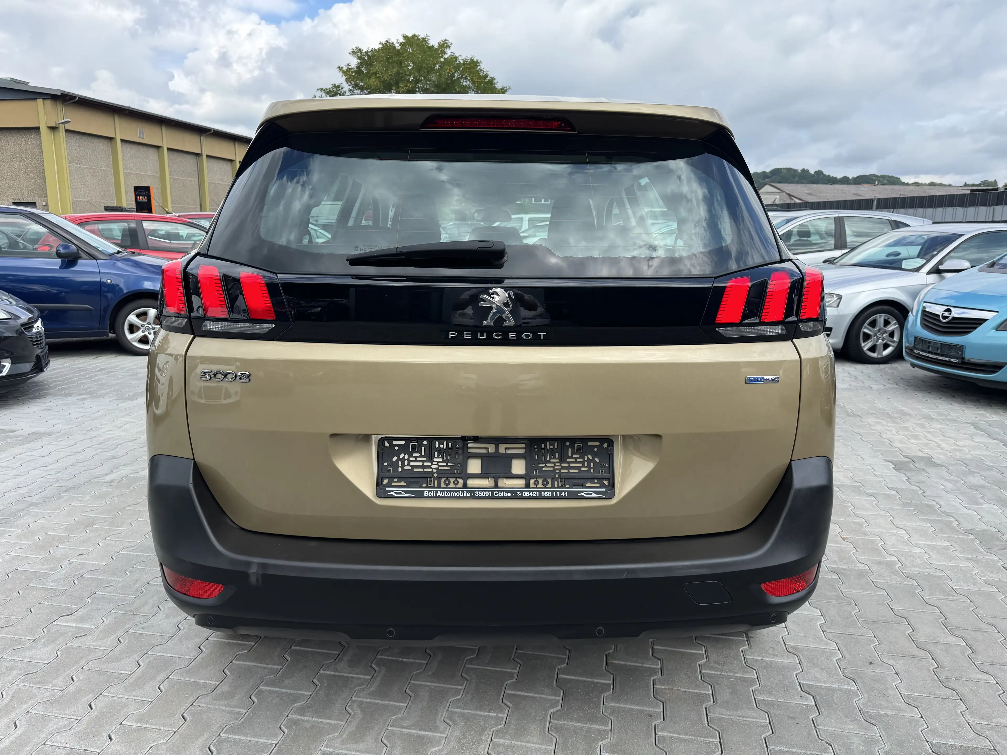 Peugeot 5008 Active 1,2 Ltr. - 96 kW 12V e-THP / Kamera — photo 14