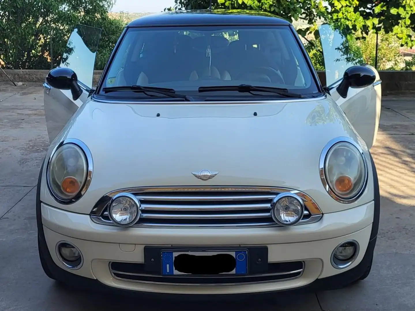 MINI Cooper Beige - 1