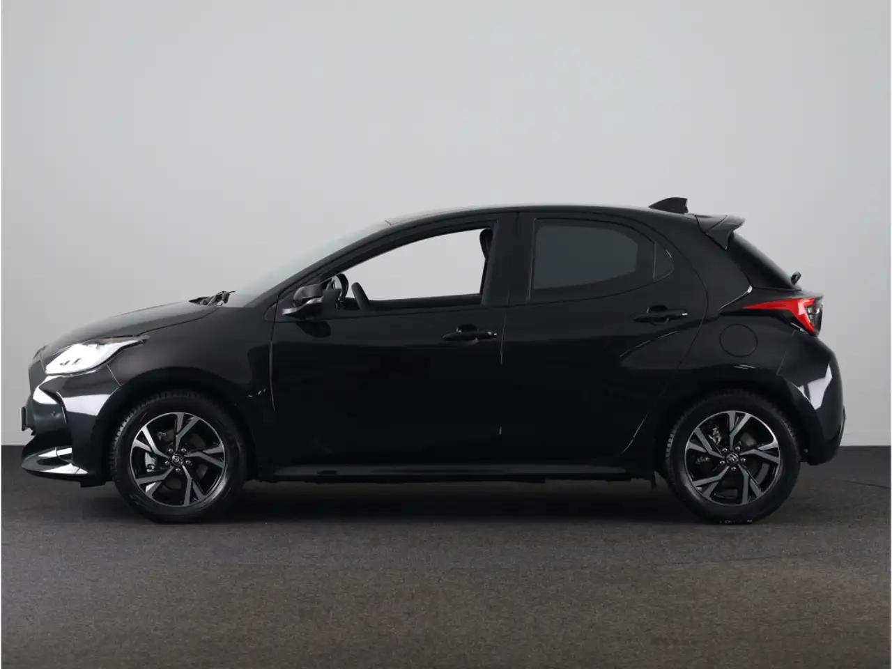 Toyota Yaris 2026 — фото 10
