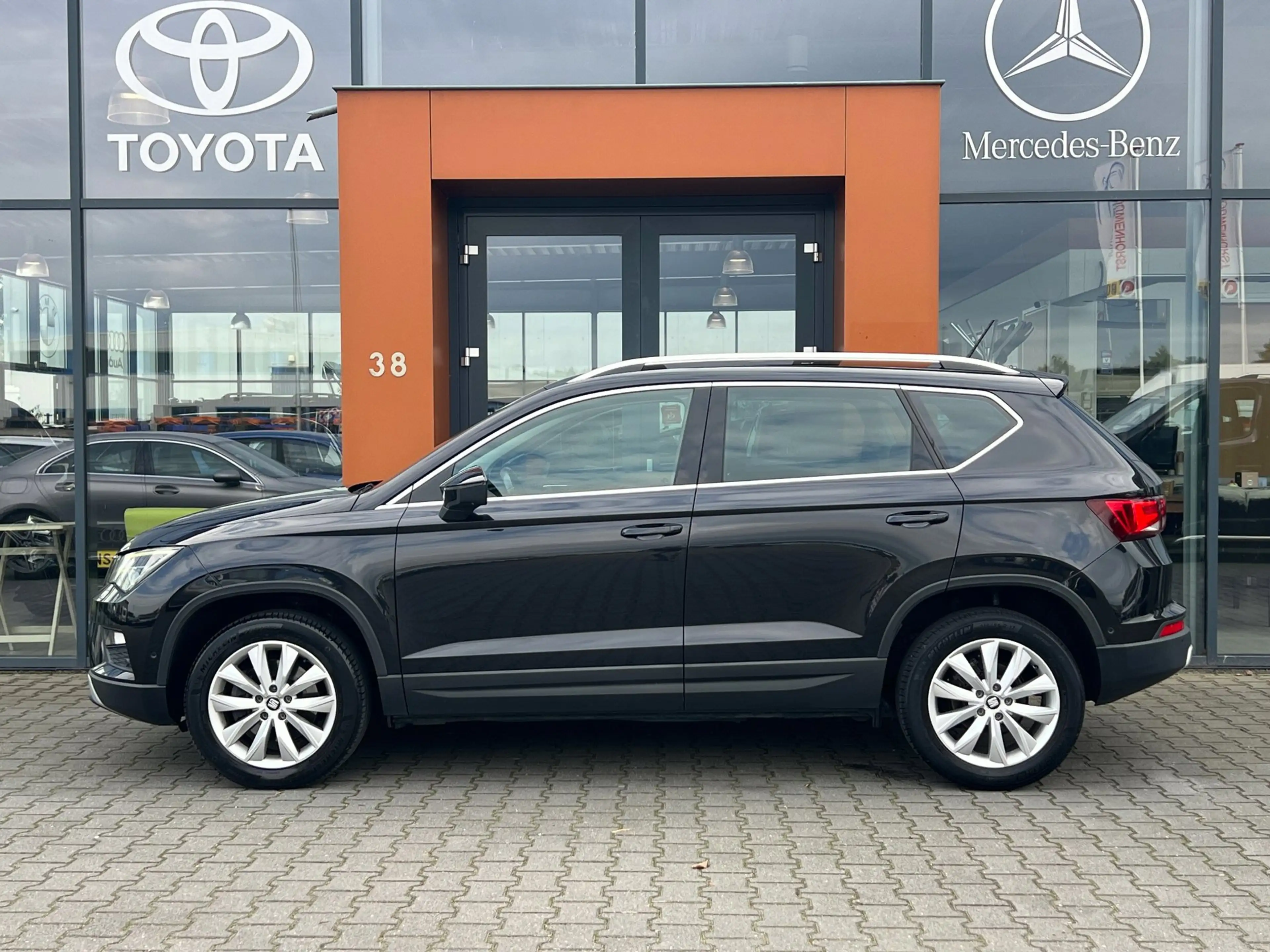 SEAT Ateca 1.0 EcoTSI|LED|Navi|Stoelverw.|Clima|Cruise|PDC — photo 2