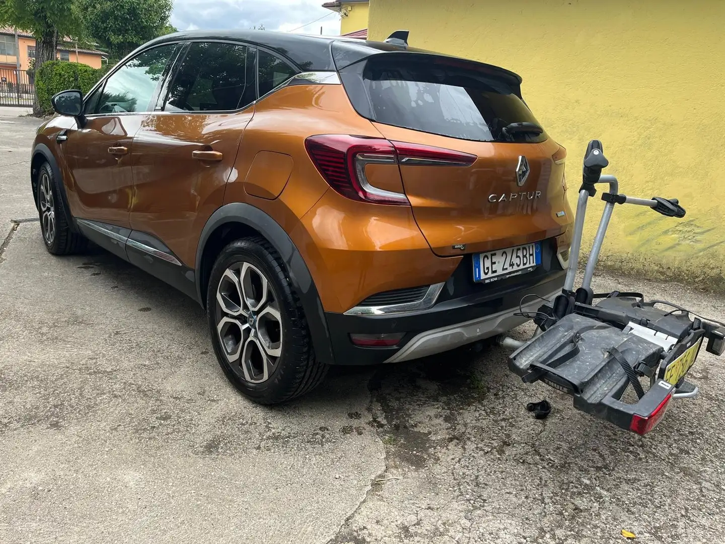 Renault Captur Captur II 2021 1.6 E-Tech Paris 160cv GANCIO Arancione - 1