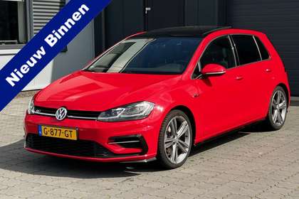 Volkswagen Golf 1.5 TSI 150pk R-Line PANO VIRTUAL LED 18"