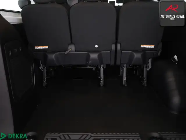 Ford Transit Custom view 13