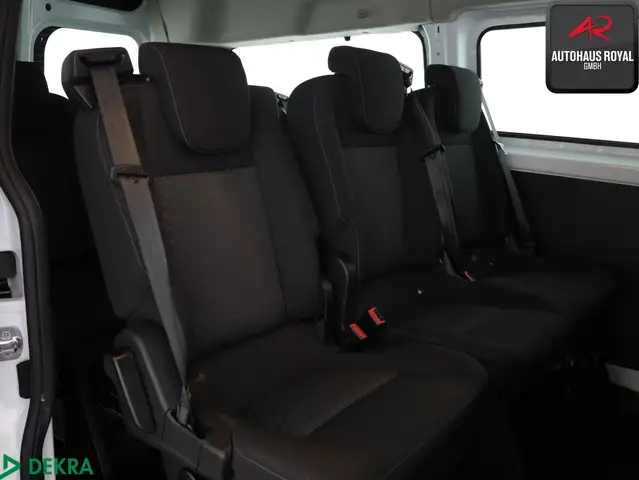 Ford Transit Custom view 11