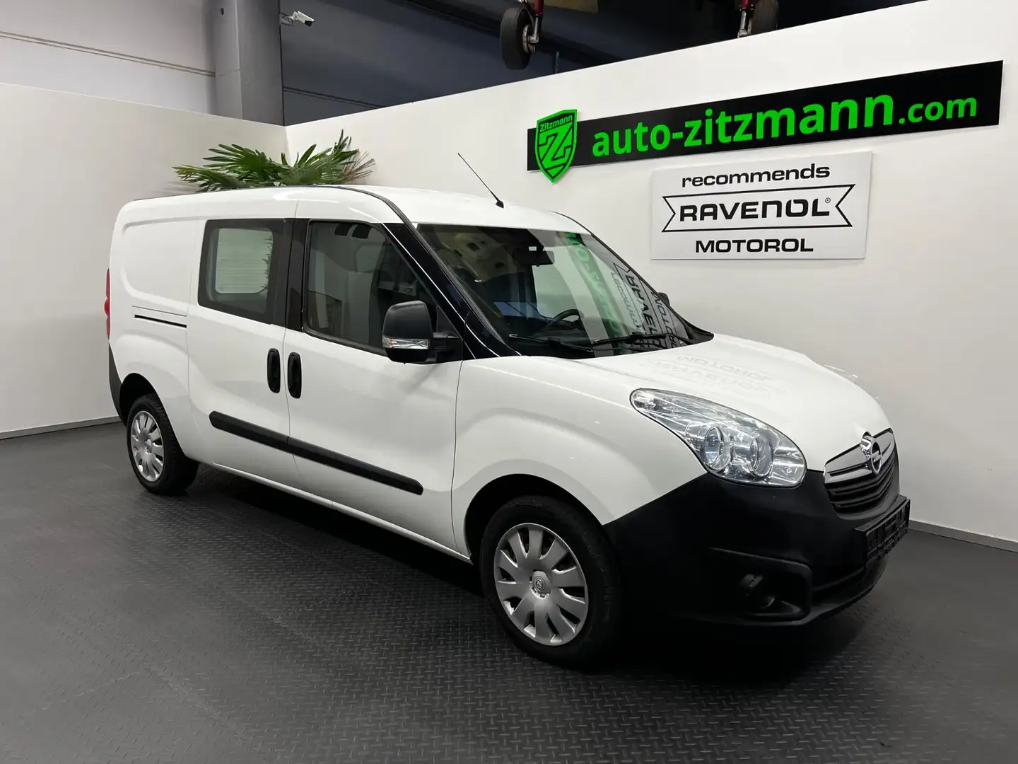 Opel Combo D Kasten L2H1 2,4t*AHK*PDC*KLIMA* Weiß - 2