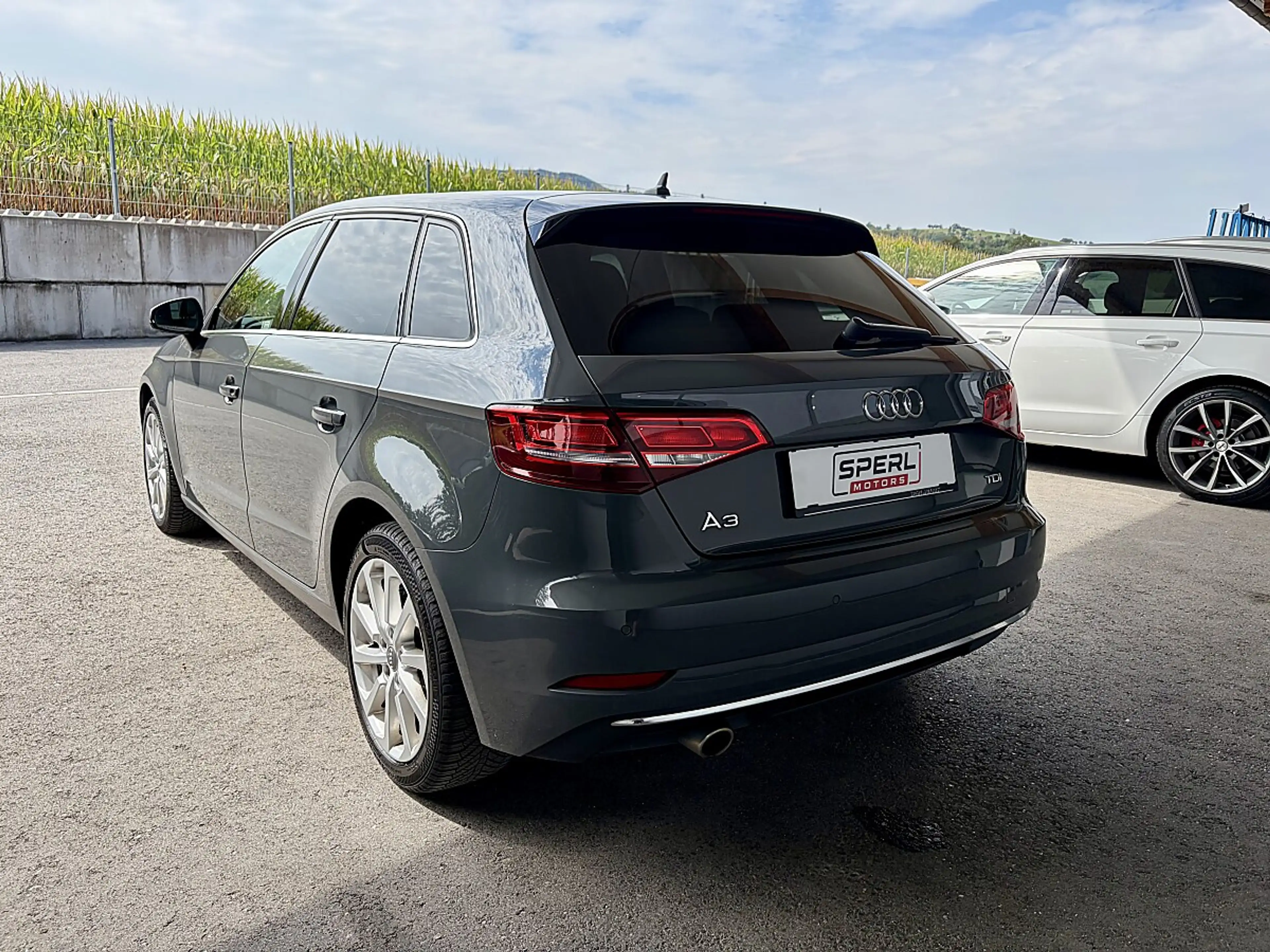 Audi A3 1.6 TDI Sportback design — photo 7