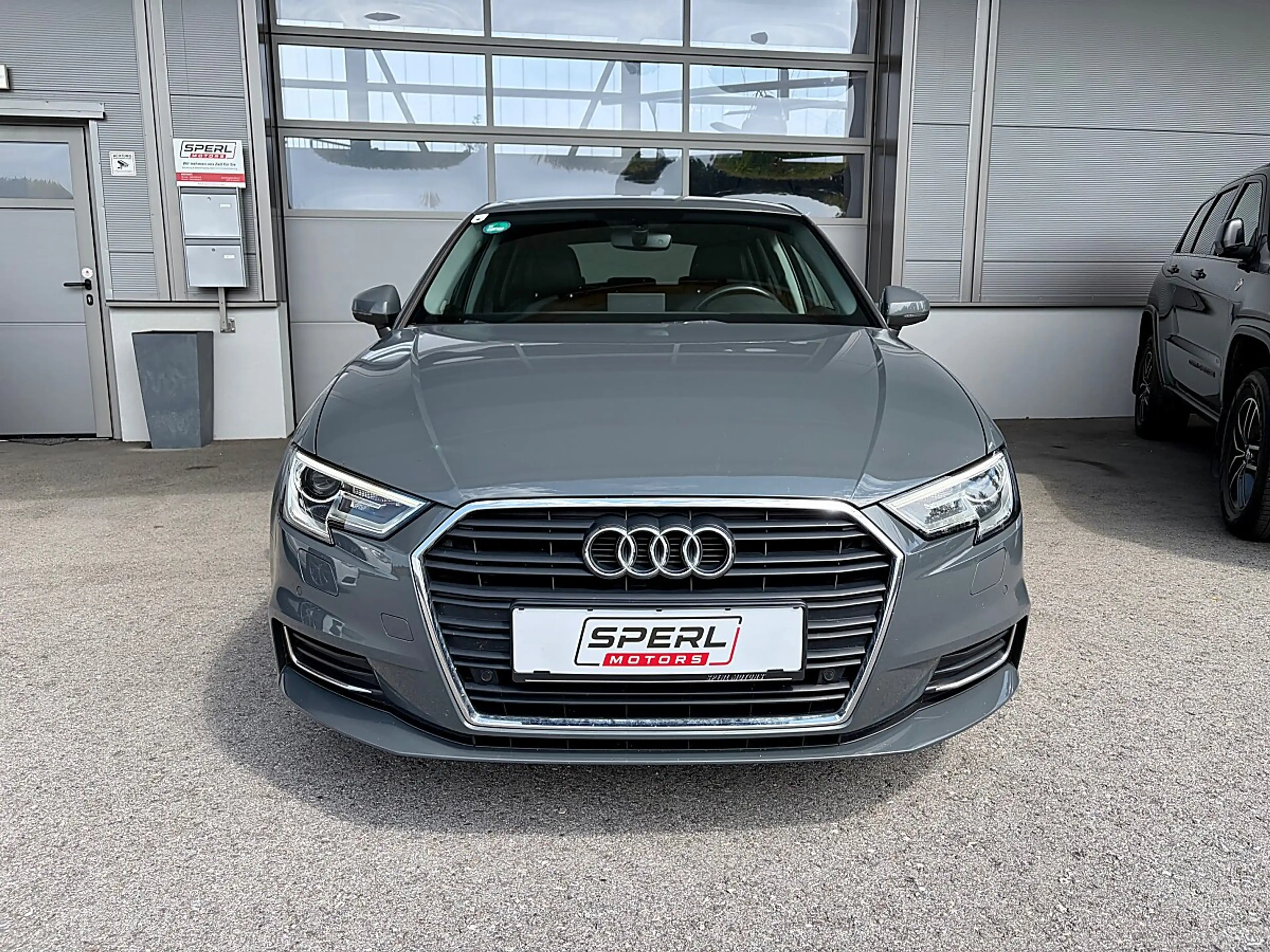 Audi A3 1.6 TDI Sportback design — photo 2