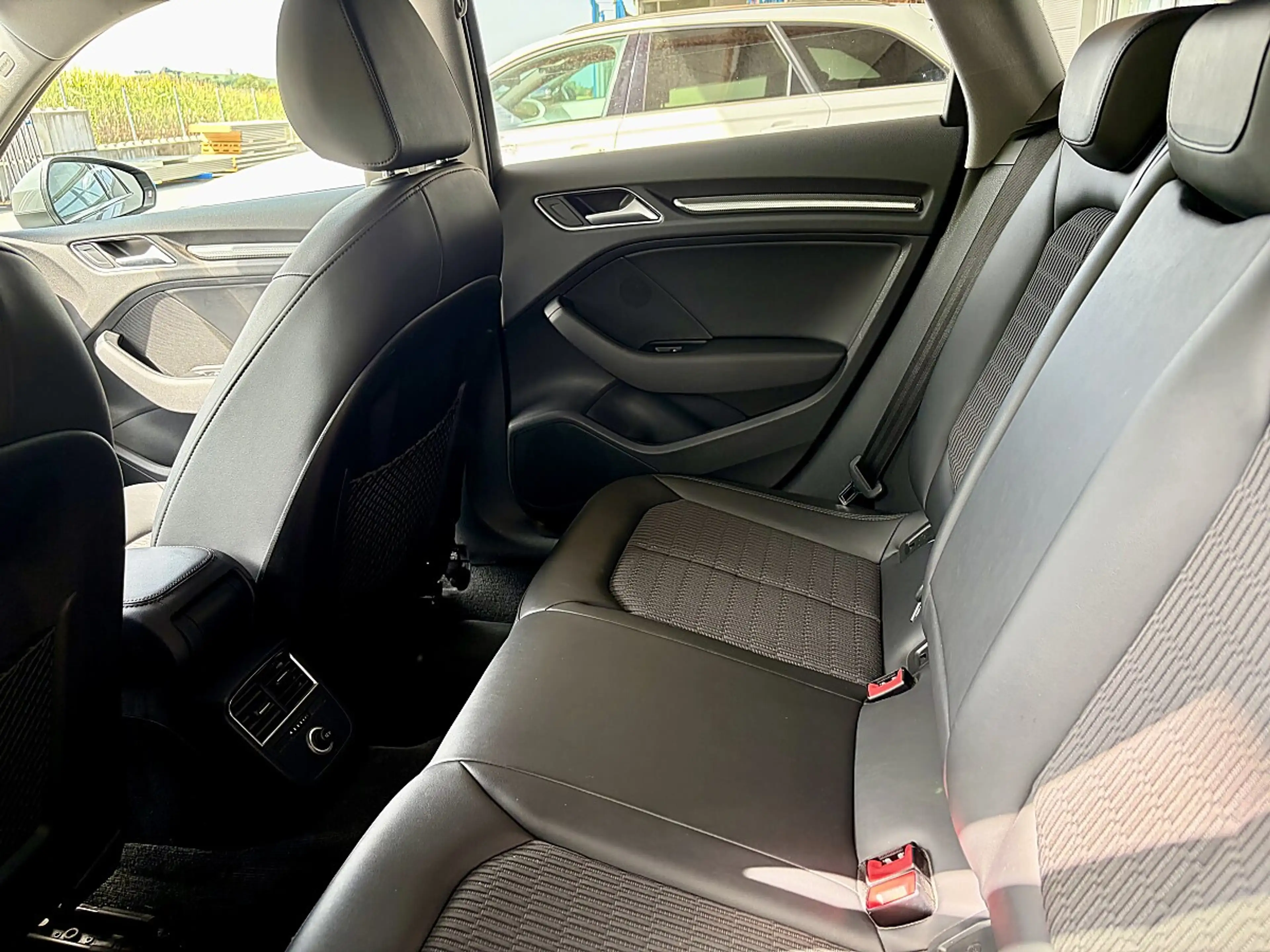 Audi A3 1.6 TDI Sportback design — photo 15