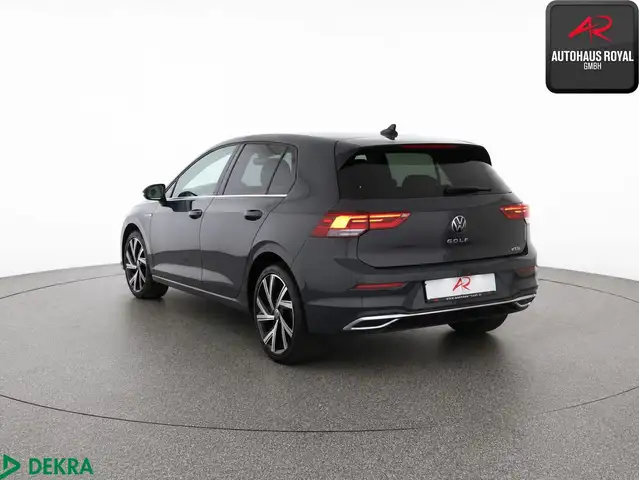 Volkswagen Golf view 3