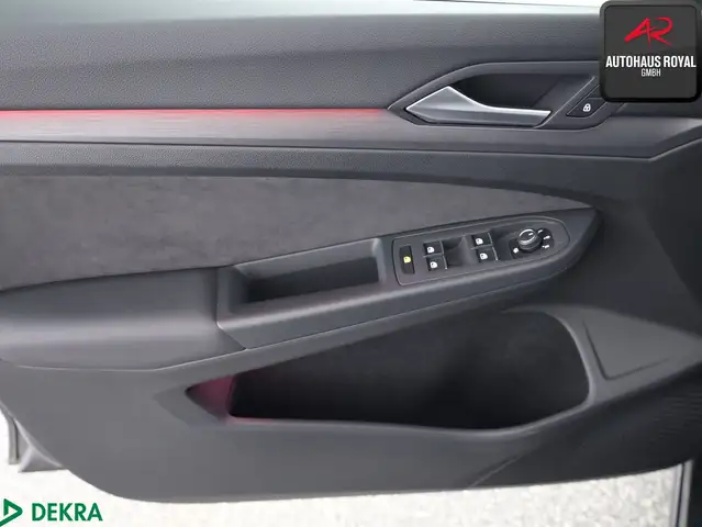 Volkswagen Golf view 14