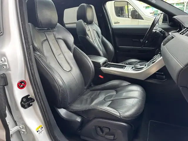 Land Rover Range Rover Evoque view 11
