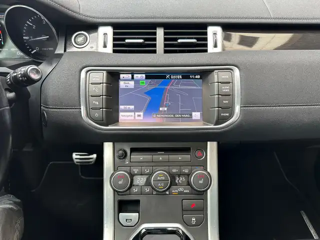Land Rover Range Rover Evoque view 15