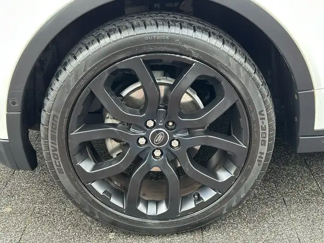 Land Rover Range Rover Evoque view 7