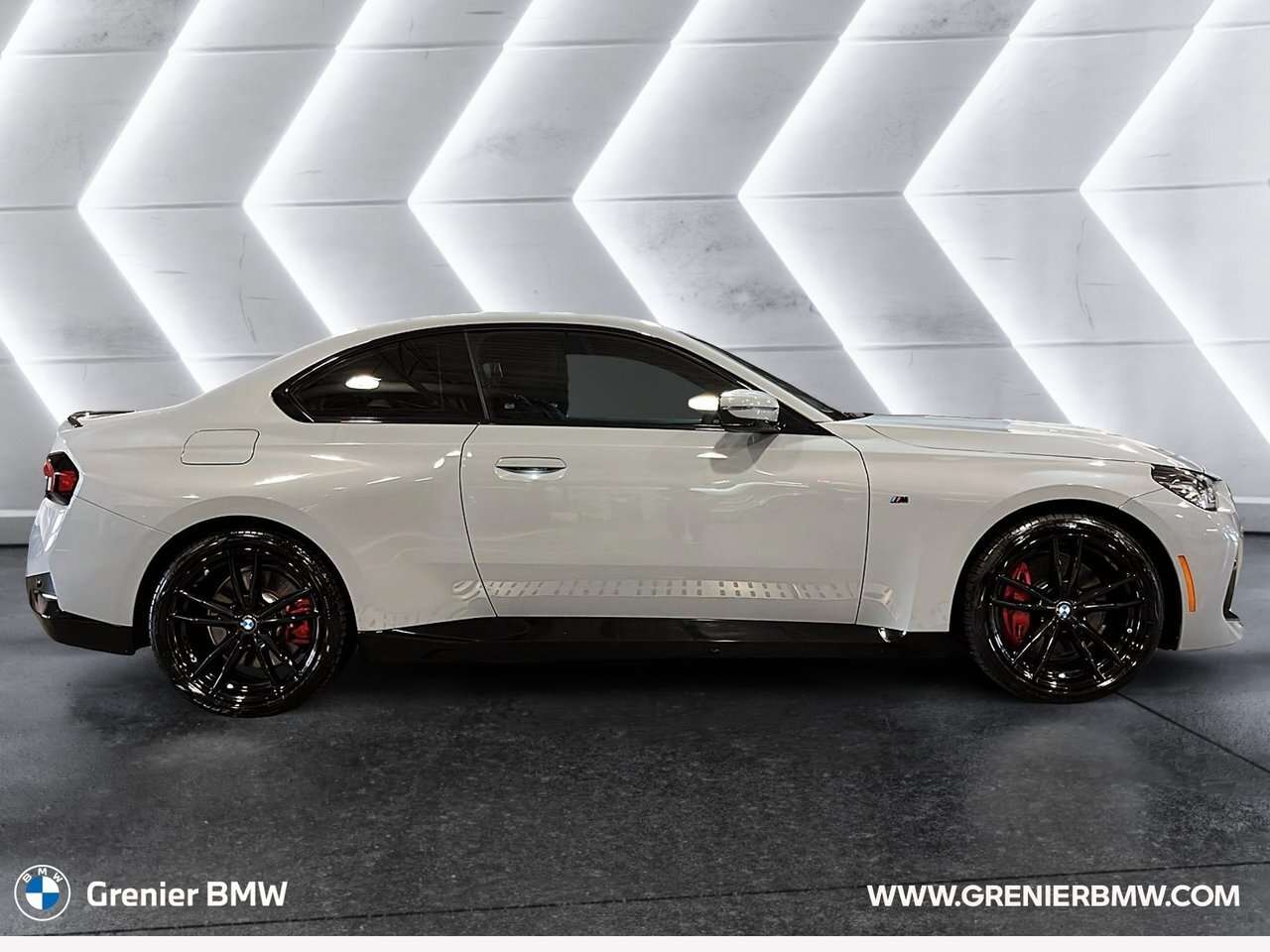 2024 BMW 2 Series 230i xDrive — снимка 1