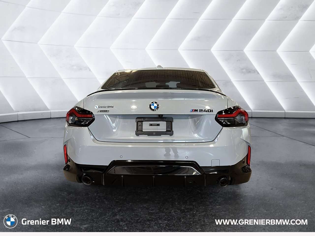 2024 BMW 2 Series 230i xDrive — снимка 1