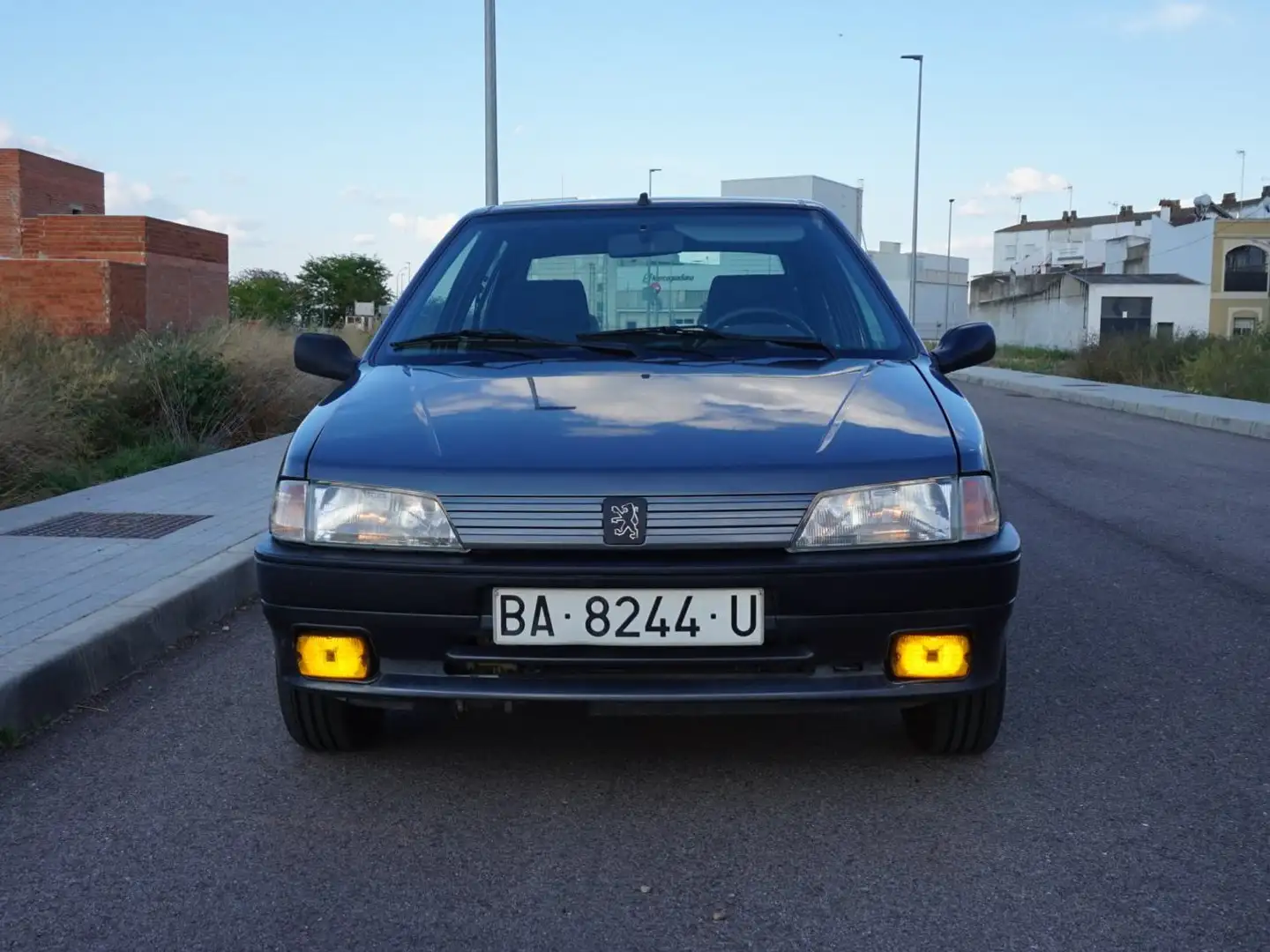 Peugeot 106 1.4 XT Сірий - 2