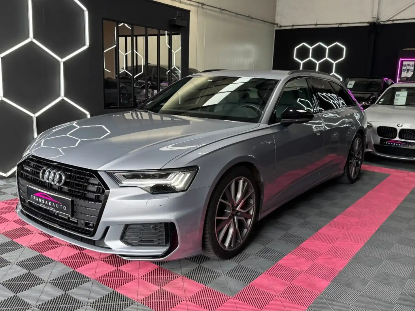 Audi A6 55 TFSIe 367 ch S tronic 7 Quattro Competition ~ Caméra de recul ~ Sièges cuir nappa ~ Matrix Led ~ Hayon éléctrique ~ Gris - 2
