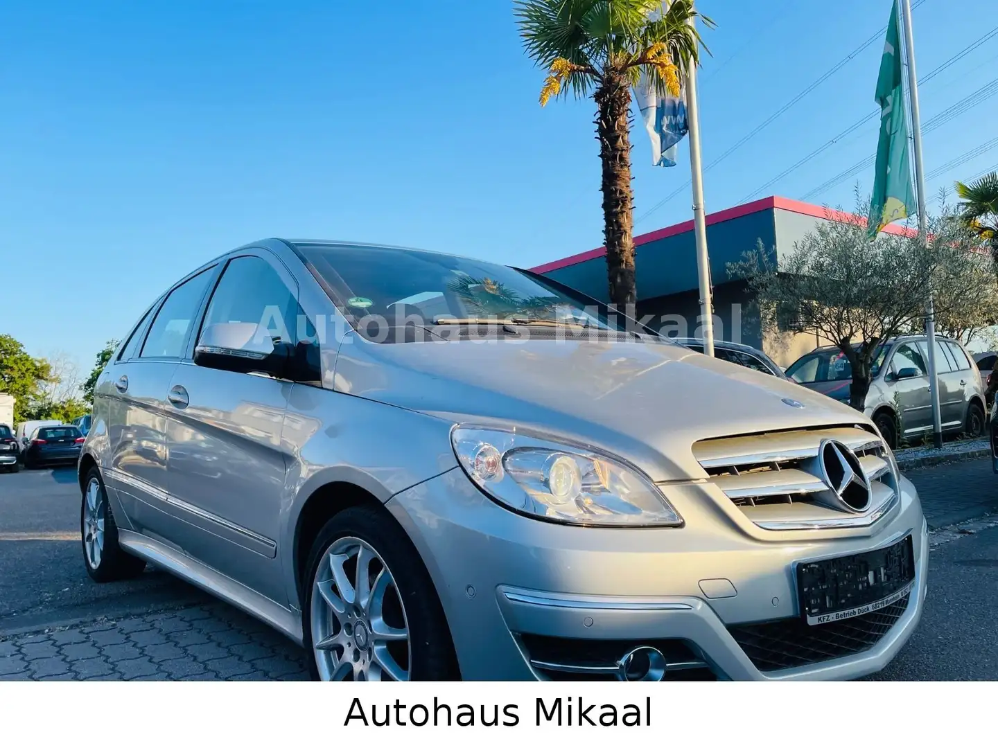 Mercedes-Benz B 170 B -Klasse B 170 Серебристый - 1