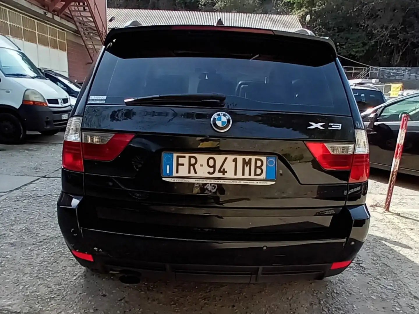 BMW X3 2.0d Aut. Nero - 2