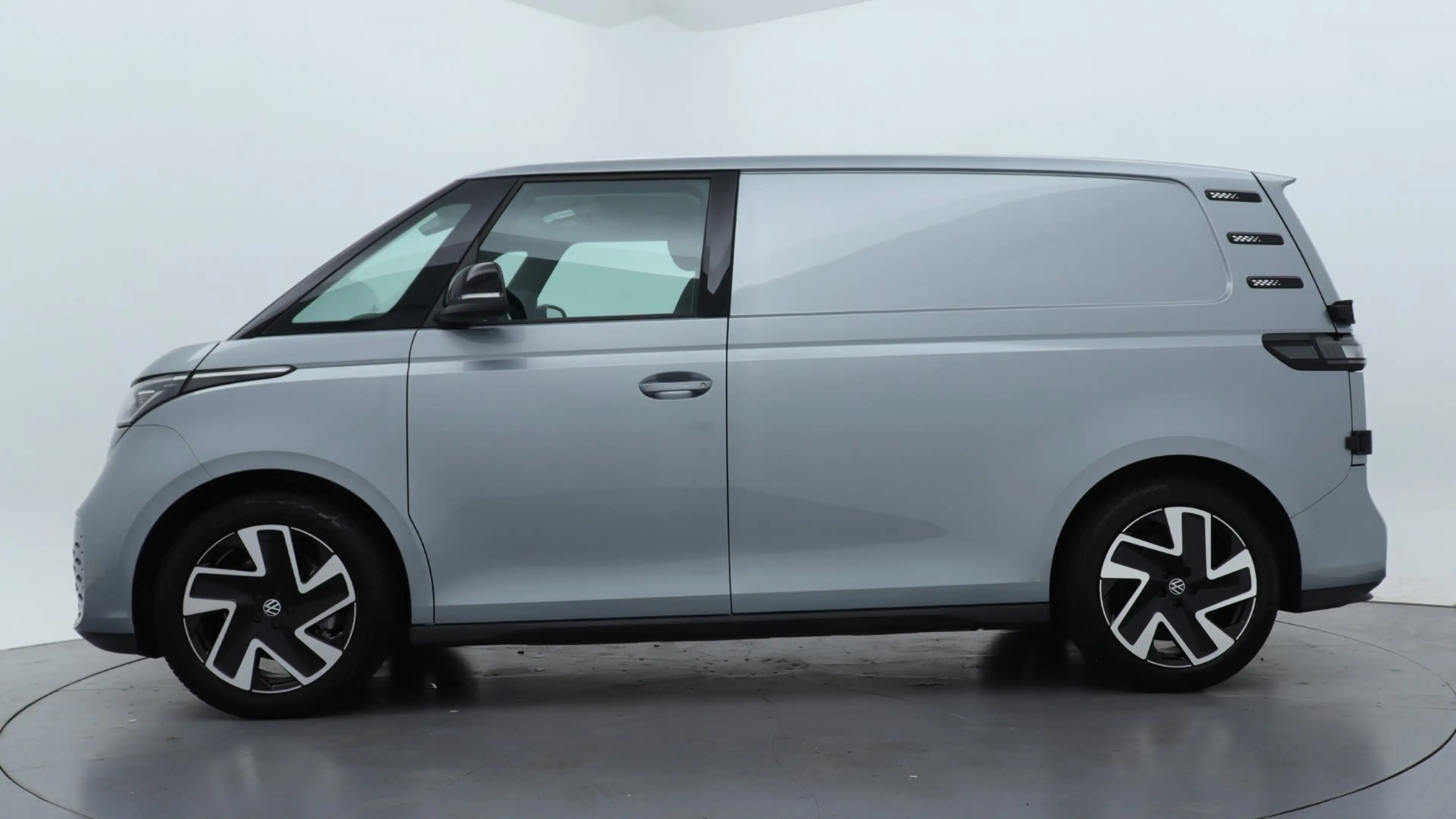 Volkswagen ID. Buzz Cargo L1H1 79kWh 340pk AWD 4Motion Bulli-Edition / 4x4 — photo 3