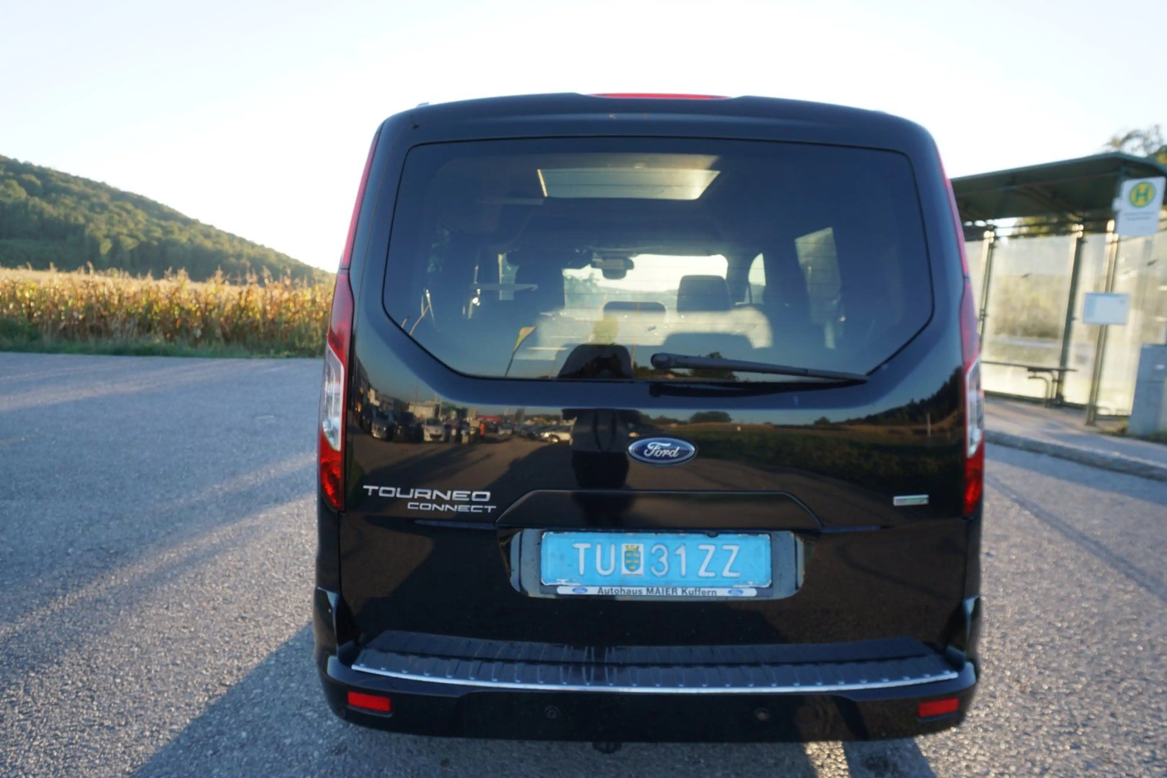Ford Tourneo Connect 1.0 EcoBoost Titanium — photo 5