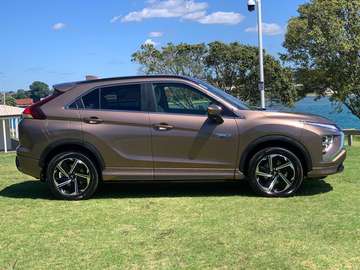 PHEV 2.4  Blackline Edition 4 WD
