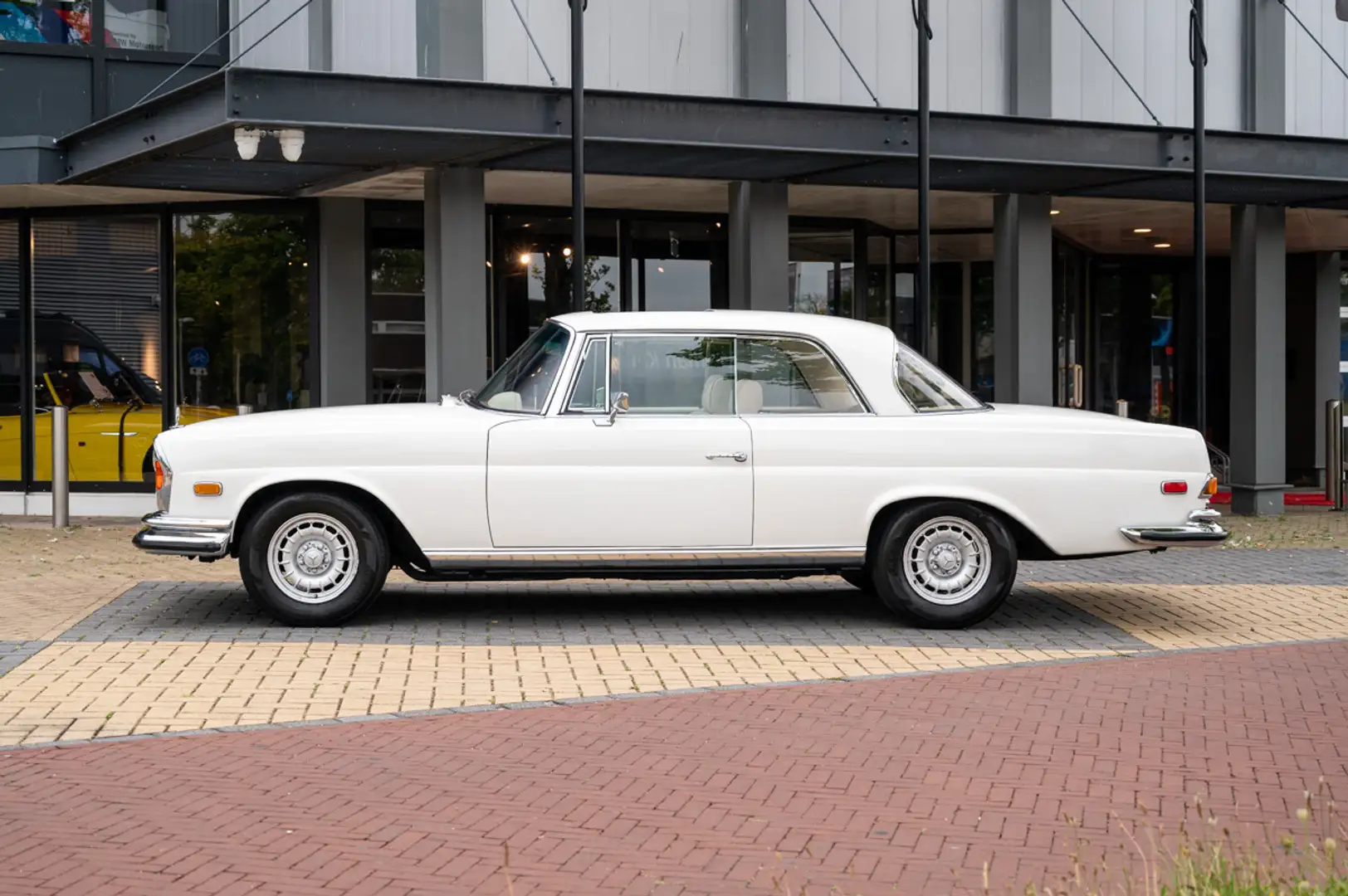 Mercedes-Benz 280 SE W111 (280SE) Wit - 2