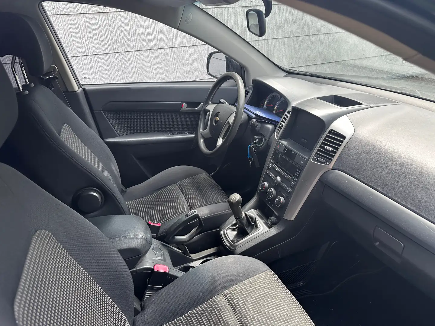 Chevrolet Captiva 2.4 2WD 5 Sitzer Gas LS Noir - 2