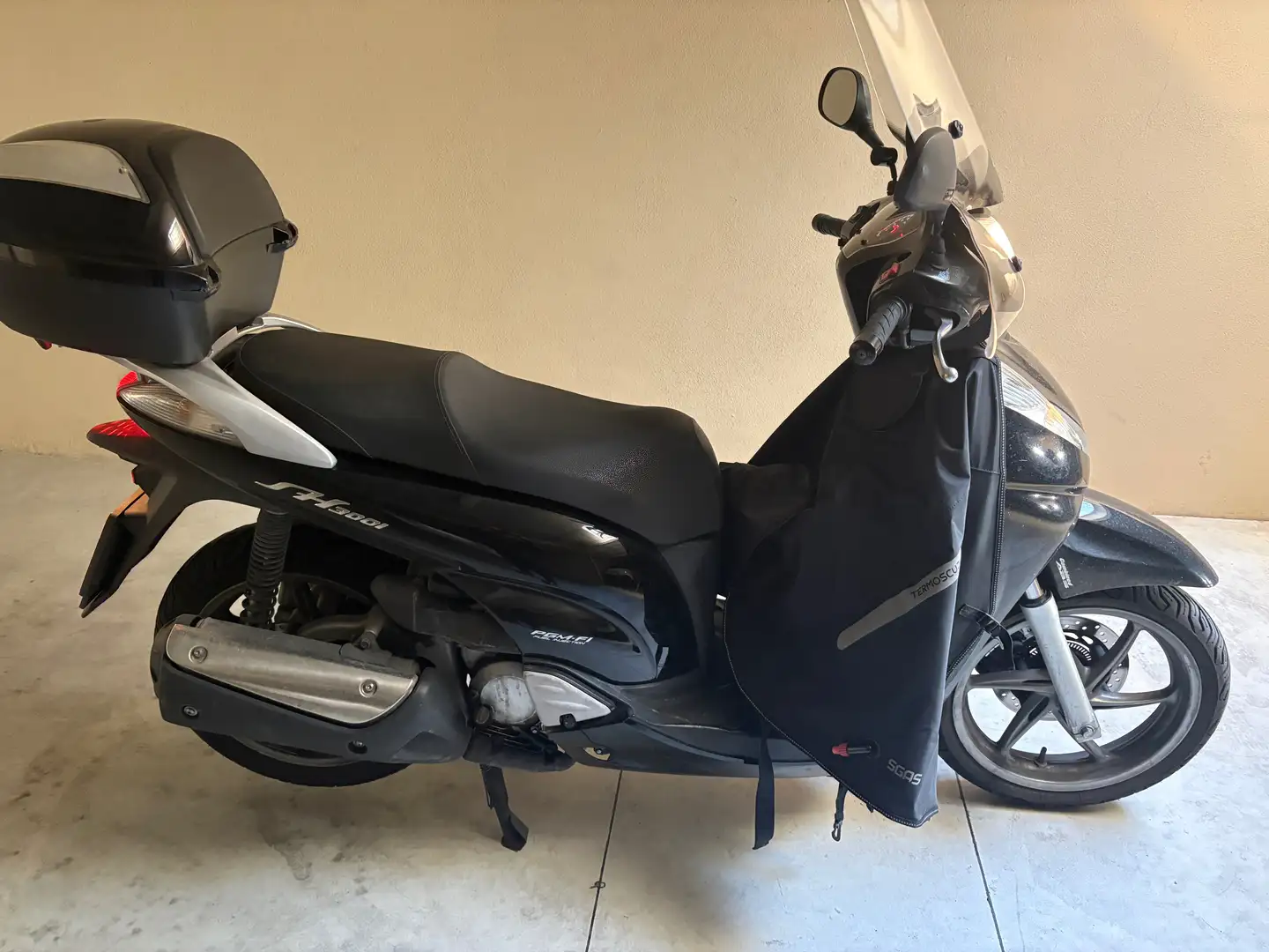 Honda SH 300 300i abs Zwart - 1