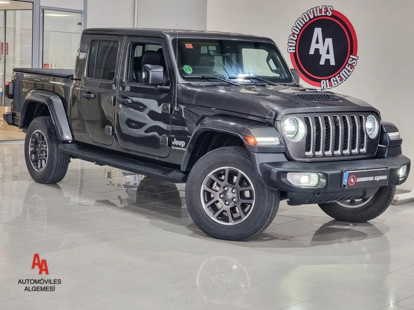 Jeep Gladiator 3.0 CRD Overland Gris - 1