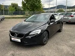 Volvo V40 T2 Black Edition LED Alu AC Navi PTC Euro6**