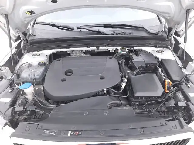 Volvo XC40 view 13