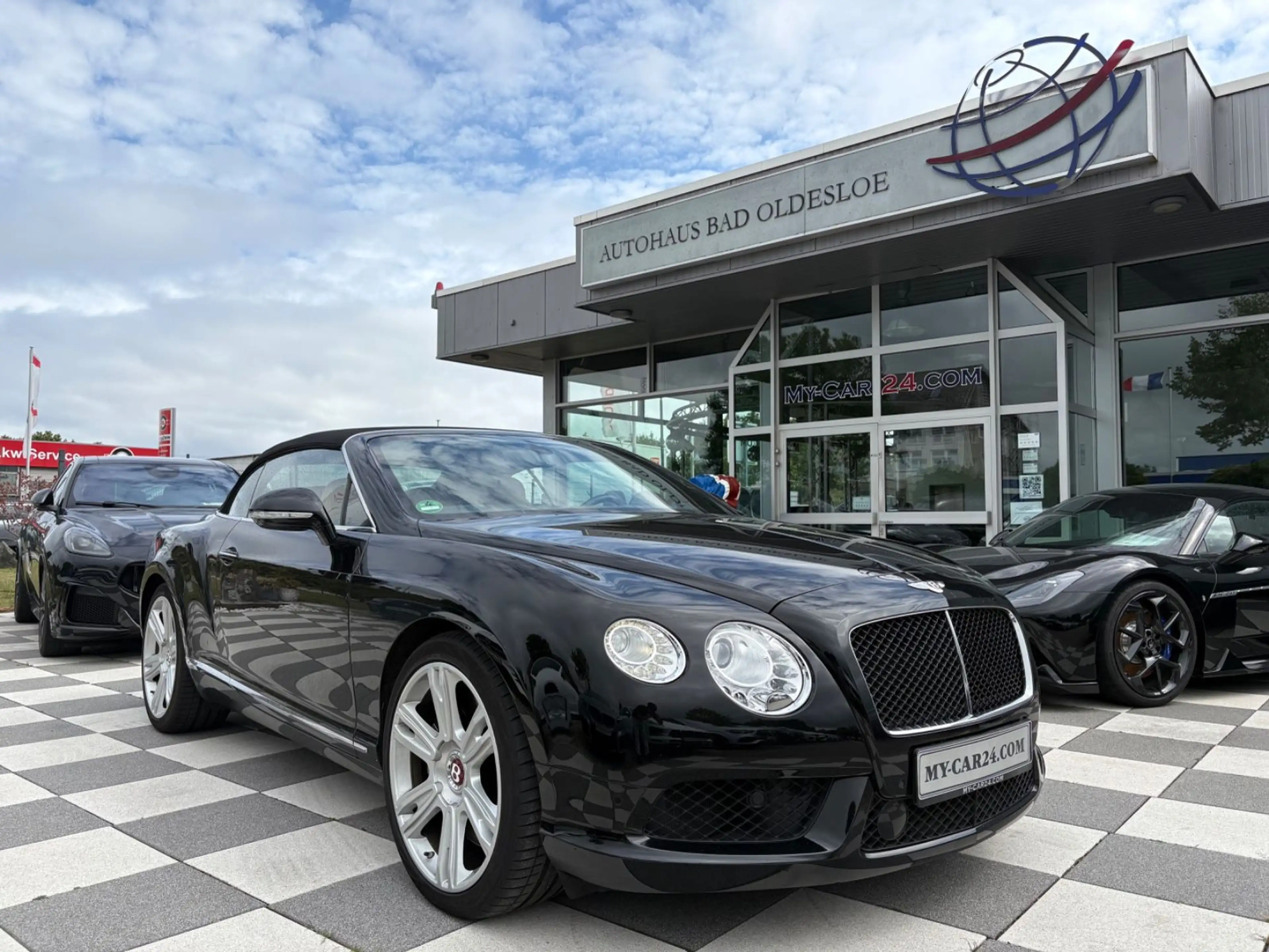 Bentley Continental GTC 4.0 V8  Mulliner + 21 Zoll — photo 3