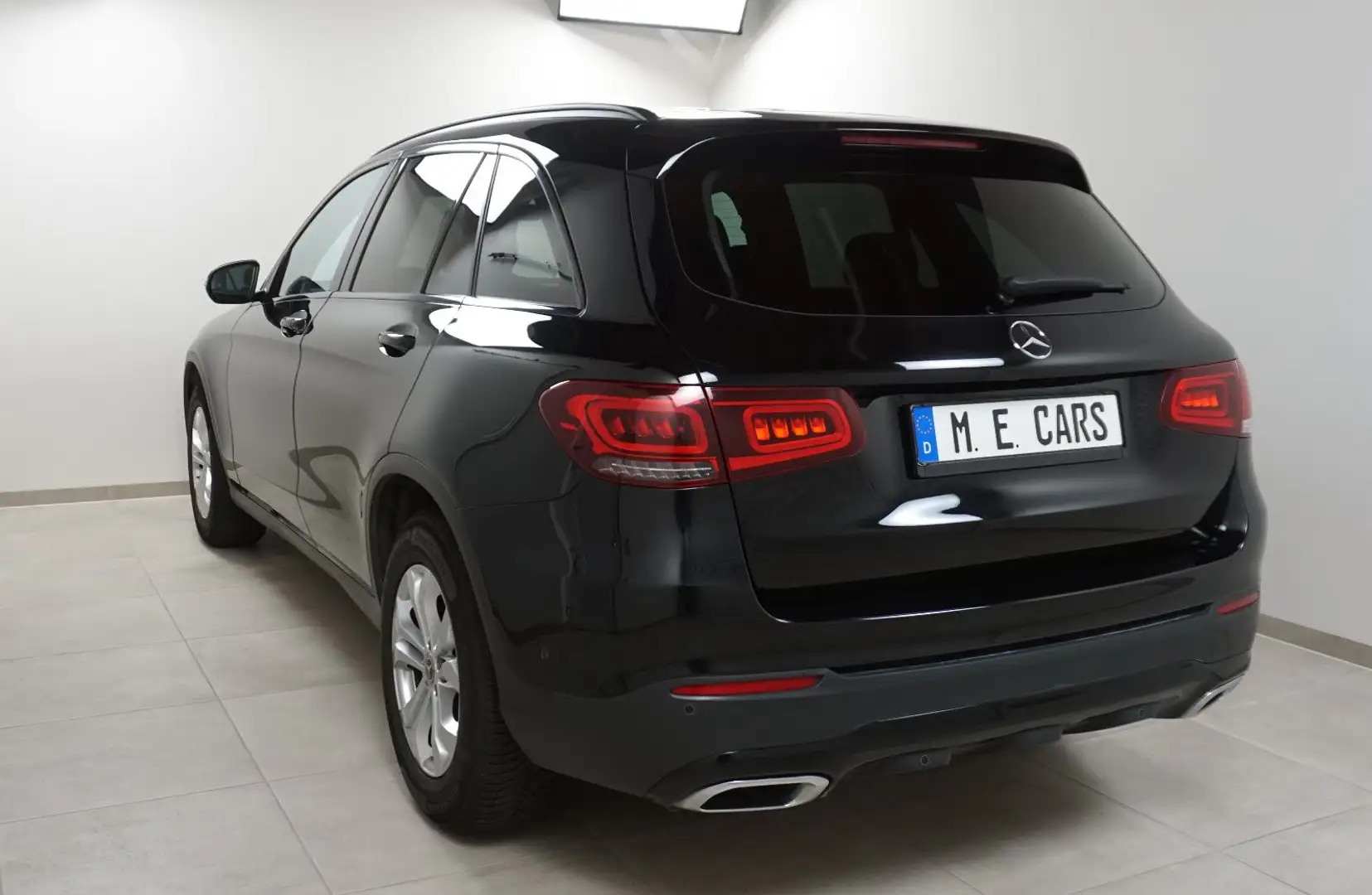 Mercedes-Benz GLC 200 4Matic Scheckheft Nightpaket Virtuel Noir - 2